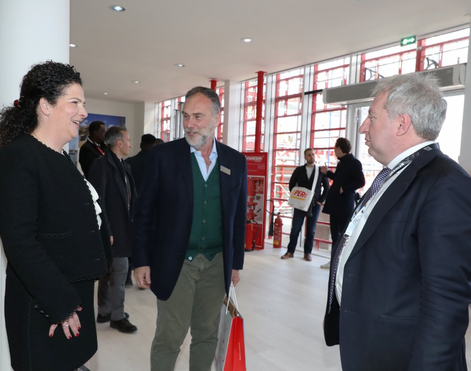 At Bauma 2025, visiting the Faresin Formwork stand the Consul General of Italy in Munich and the top management of Messe München